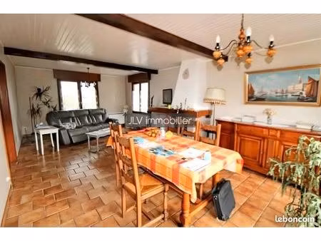maison 8 pièces 150 m²
