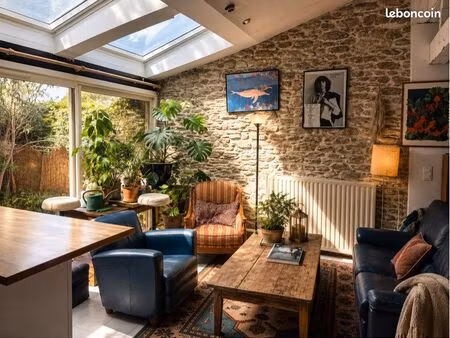 maison loft avec cour végétalisée – ancien atelier d’ébéniste réhabilité – île de nantes
