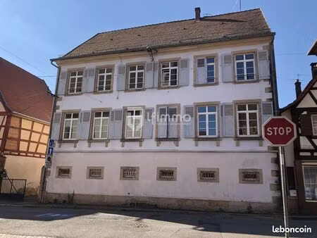 immeuble 10 pièces 275 m²