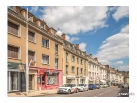 appartement 2 pièces 64 m²