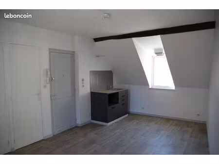 appartement plein centre t2 à louer