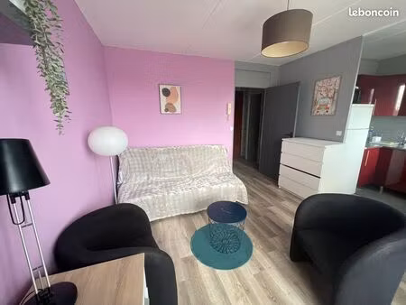 ? studio meublé avec balcon – hyper centre reims – gare & place d’erlon à pied