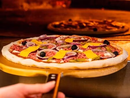 pizzeria au feu de bois