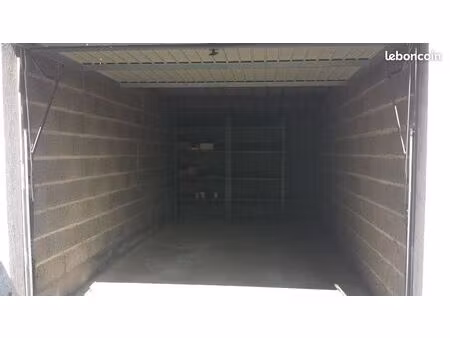 garage/box