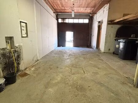 local commercial / surface de stockage