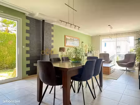 maison 8 pièces 153 m²