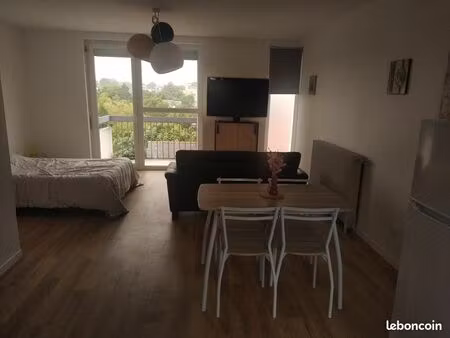 loue studio meublé
