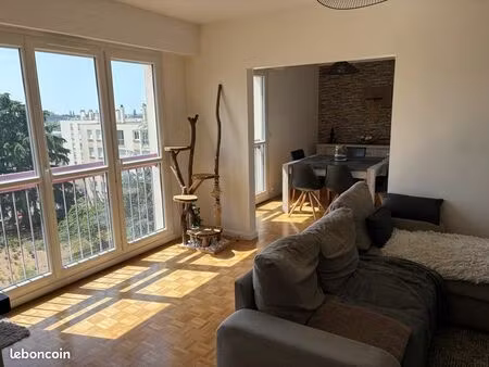 apparement 4 pièces 81 m2 résidence bary