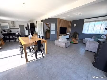 pavillon 6 pièces 127 m²