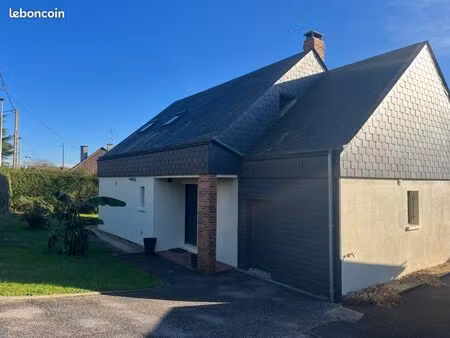 vends maison d’architecte dans le quartier de la petite campagne avec 4 chambres dont une 