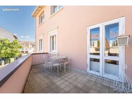 maison 7 pièces 178 m²