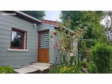 studio dans petite maion individuelle