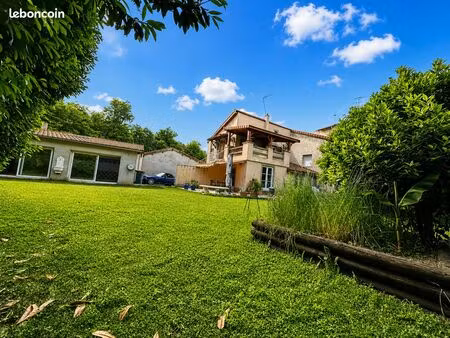 maison de ville 6 pièces 142 m²