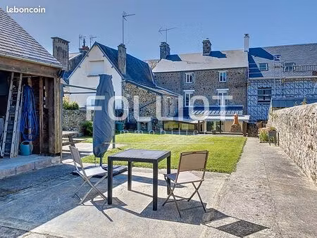 maison 8 pièces 163 m²