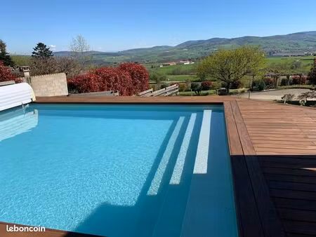 maison moderne dpe a  à 30 minutes de lyon  piscine  au calme  belle vue