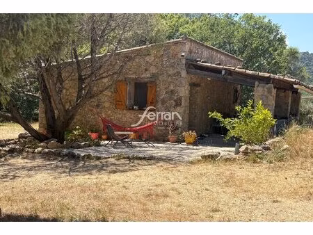a vendre à châteaudouble bastidon - calme absolu - terrain de