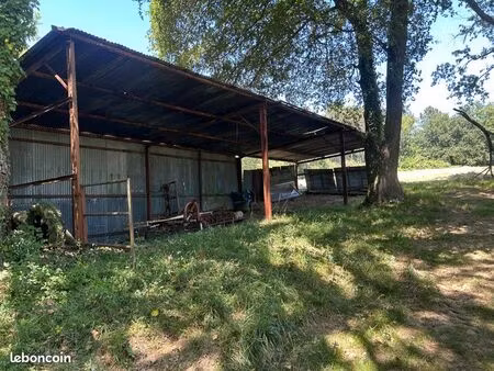 terrain agricole 3 23 ha avec hangar et bois