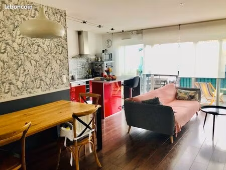 t3 avec grande terrasse