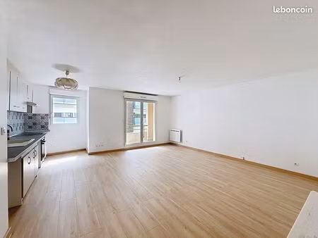 appartement 3 pièces 63 m²
