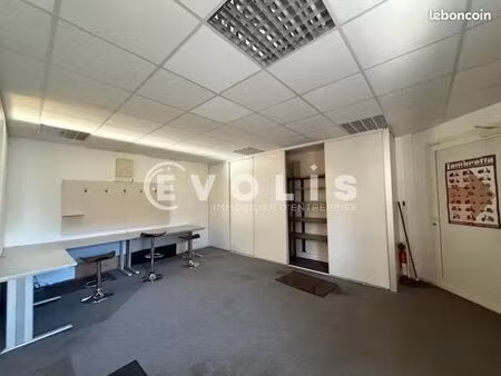 bureau 100 m²