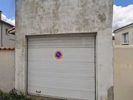 garage 35 m² à louer (niort)