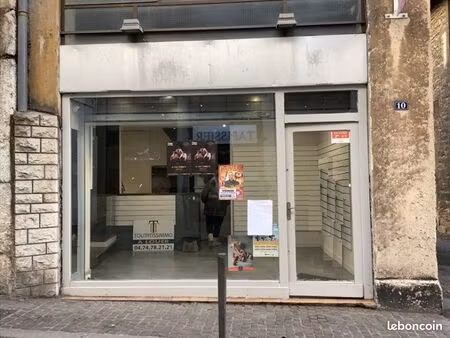 local commercial 40 m² vienne