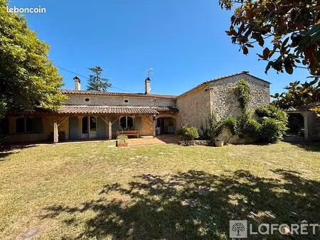 propriété 12 pièces 346 m²