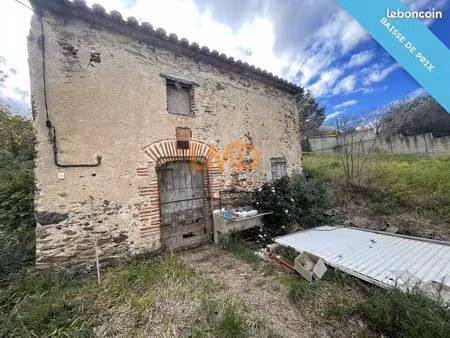 terrain 881 m² camelas