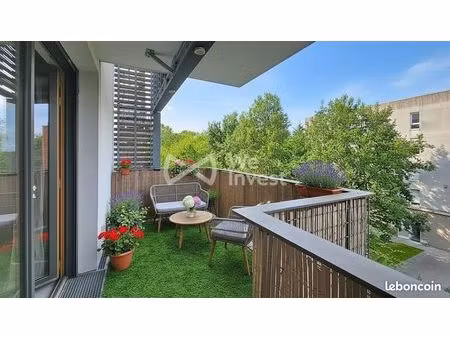 appartement 3 pièces 63 m²