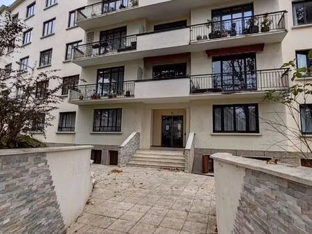 studio a vendre