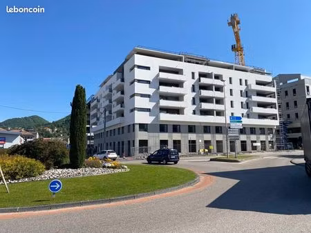 bureaux 275 m² voiron