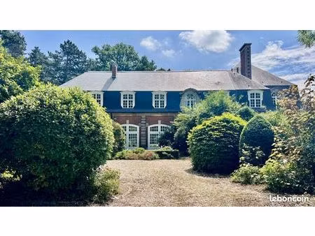 château 7 pièces 214 m²
