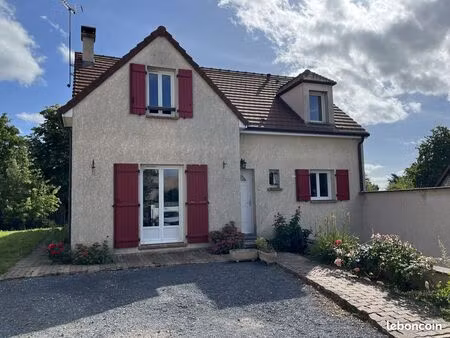 maison 7 pièces 145 m²