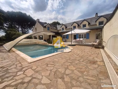 longère 8 pièces 256 m²