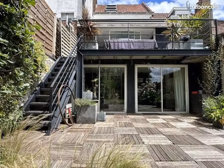 maison 7 pièces 150 m²