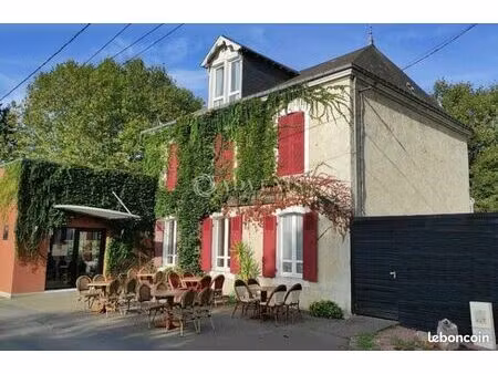 fonds de commerce 795 m²