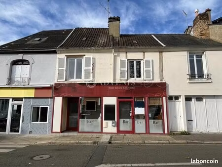 local commercial 124 m²