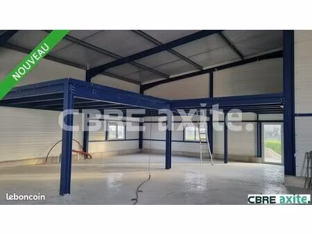 local commercial 139 m² marcilloles