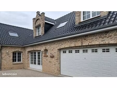 propriété 7 pièces 161 m²