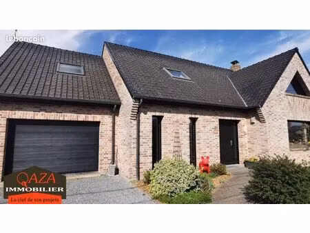 maison 8 pièces 215 m²