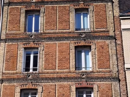 f3 plein centre ville