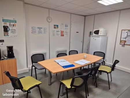 a louer 180 m² bureaux rdc sud de lille