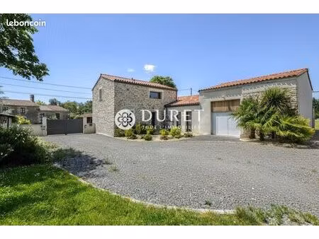 propriété 6 pièces 153 m²