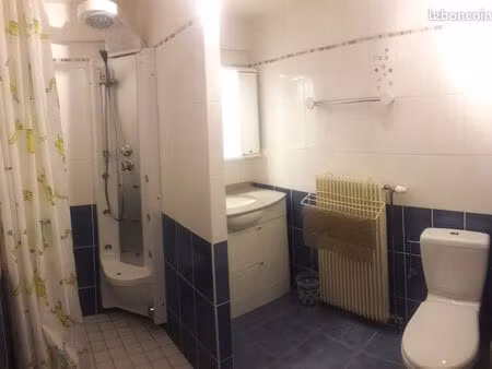studio meublé en rez-de-jardin pour étudiant – disponible