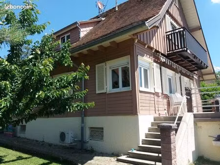 maison 5 pièces 136 m²