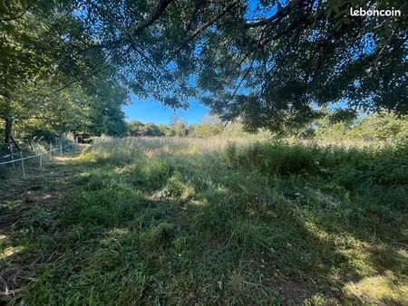 terrain 1 858 m² aigondigne