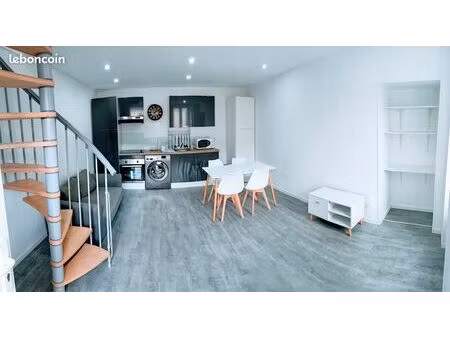 t2 meublé 42 m² entièrement rénové – entrée indépendante – blaye