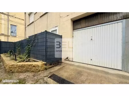 parking/box 2 pièces 12 m²