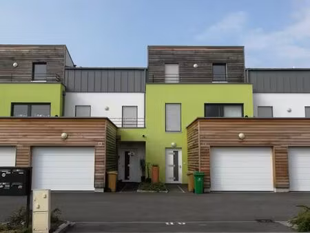 maison de ville 100 m² à saint-louis – meublée ou non meublée –