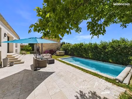 maison 9 pièces 280 m²